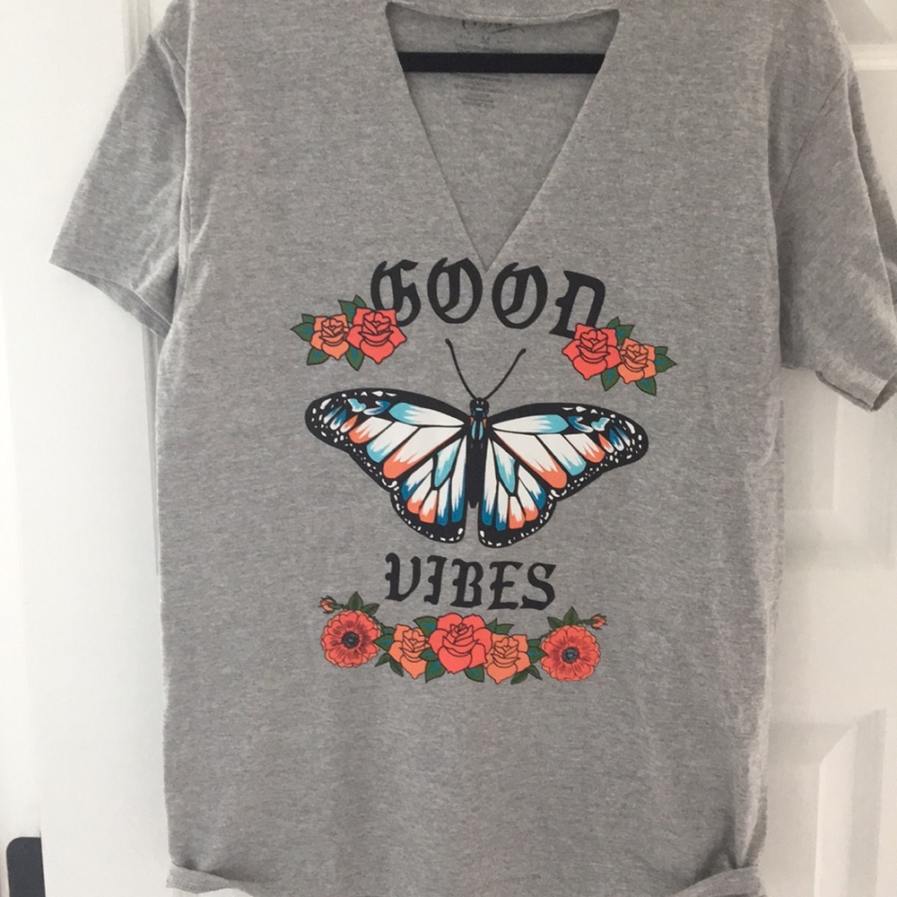 "Good Vibes" T-Shirt